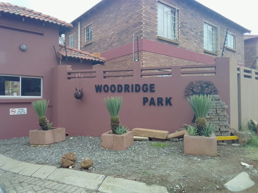 2 Bedroom Property for Sale in Waterval East North West